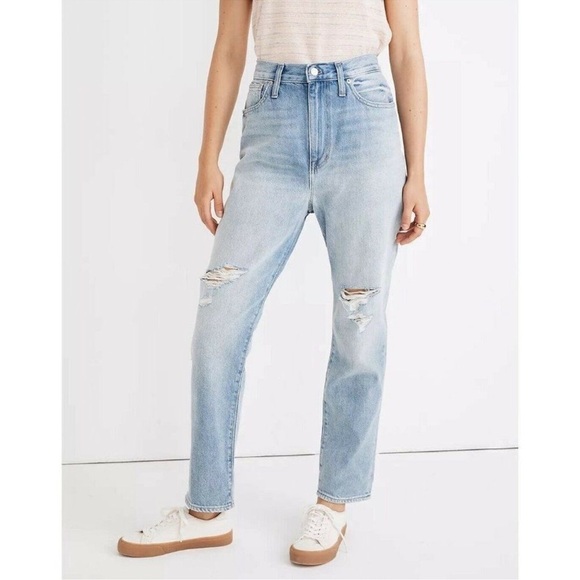 Madewell Denim - Madewell Mom Jean Womens 25 Medium
Wash Ripped Edition Gilford Blue AJ214